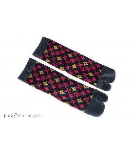 SHURIKEN SOCKS | YARINOHANZO SOCKS | JAPANESE TABI SOCKS